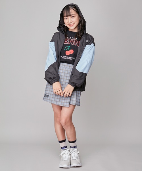 SISTER JENNI(SISTER JENNI)の「フード収納ウィンドブレーカー(その他アウター・キッズ・ラベンダー/ベージュ/ブラック・130cm/140cm/160cm/150cm)」の8枚目の写真