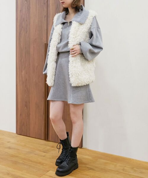 MAJESTIC LEGON（マジェスティックレゴン）の「ハーフジップミニワンピース（ワンピース・レディース・アイボリー/グレー/ブラック・MEDIUM）」の5枚目の写真