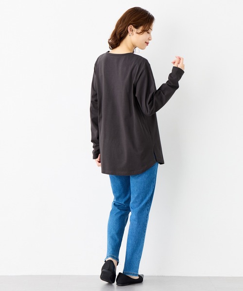 Viola e Viola（ヴィオラエヴィオラ）の「あったか綿１００％チュニックＴシャツ（チュニック・レディース・モカ/ホワイト/ブラック/チャコール・L/3L/LL/M）」の20枚目の写真