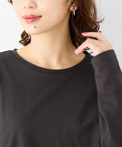 Viola e Viola（ヴィオラエヴィオラ）の「あったか綿１００％チュニックＴシャツ（チュニック・レディース・モカ/ホワイト/ブラック/チャコール・L/3L/LL/M）」の21枚目の写真