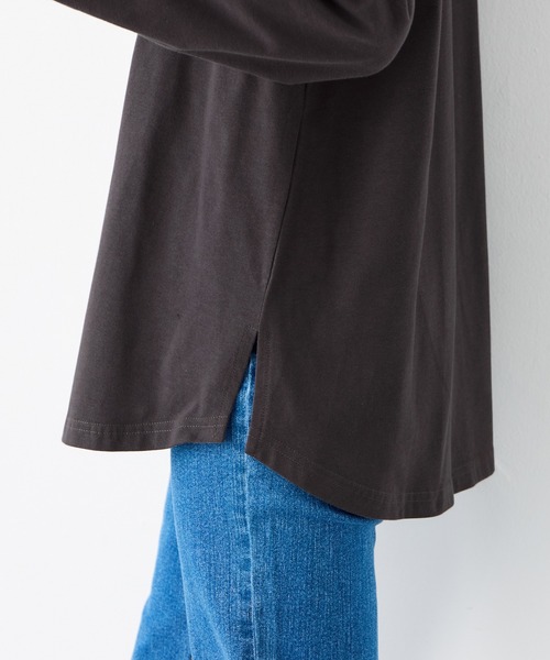 Viola e Viola（ヴィオラエヴィオラ）の「あったか綿１００％チュニックＴシャツ（チュニック・レディース・モカ/ホワイト/ブラック/チャコール・L/3L/LL/M）」の22枚目の写真