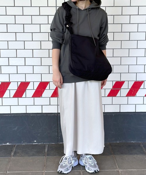 LEPSIM（レプシィム）の「【DISCUS／ディスカス】裏毛無地パーカー　963737（パーカー・レディース・ライトブルー/グリーン/ブラック/アイボリー・LARGE/MEDIUM）」の17枚目の写真