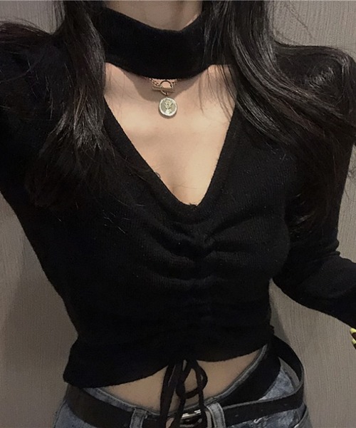 Silly（シリー）の「【韓国コーデに】ホルターネックフロントシャーリングニット（ニット/セーター・レディース・ブルー/ホワイト/ブラック・FREE）」の4枚目の写真