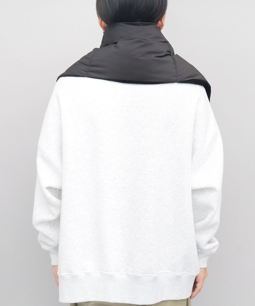 GERRY（ジェリー）の「ビッグシルエット 中綿 タフタポリ ポケット付き ダウンマフラー・ショール（マフラー・メンズ・ブラック・FREE）」の10枚目の写真