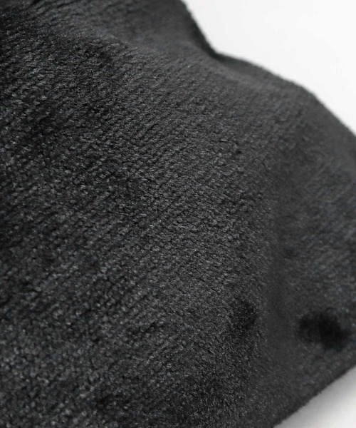 GERRY（ジェリー）の「ビッグシルエット 中綿 タフタポリ ポケット付き ダウンマフラー・ショール（マフラー・メンズ・ブラック・FREE）」の5枚目の写真