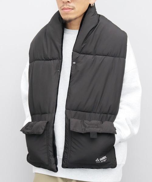 GERRY（ジェリー）の「ビッグシルエット 中綿 タフタポリ ポケット付き ダウンマフラー・ショール（マフラー・メンズ・ブラック・FREE）」の16枚目の写真