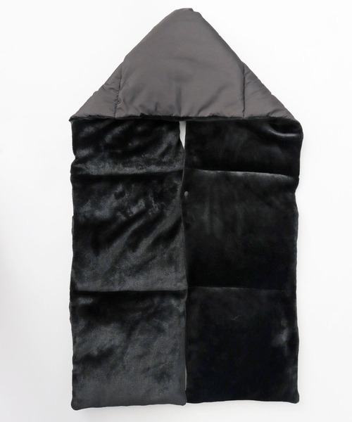 GERRY（ジェリー）の「ビッグシルエット 中綿 タフタポリ ポケット付き ダウンマフラー・ショール（マフラー・メンズ・ブラック・FREE）」の12枚目の写真