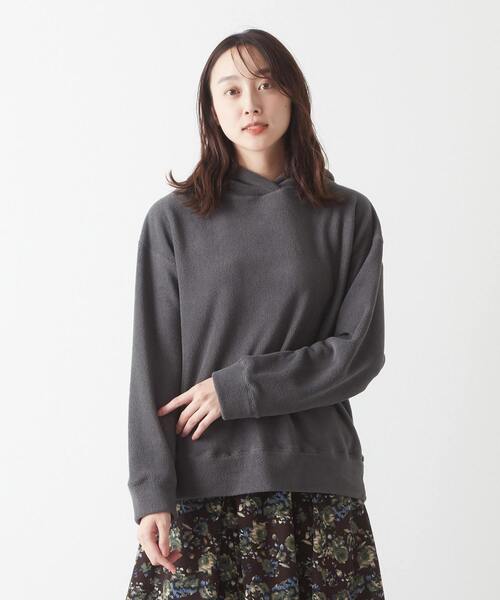 MELROSE claire（メルローズ クレール）の「【上品なフリース使い着心地よくデイリーなオシャレフーディー♪】（パーカー・レディース・キナリ/ブラック/チャコールグレー・FREE）」の3枚目の写真