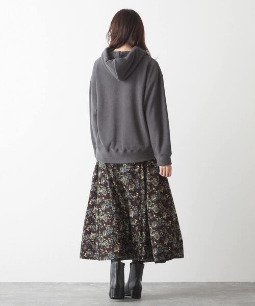 MELROSE claire（メルローズ クレール）の「【上品なフリース使い着心地よくデイリーなオシャレフーディー♪】（パーカー・レディース・キナリ/ブラック/チャコールグレー・FREE）」の16枚目の写真