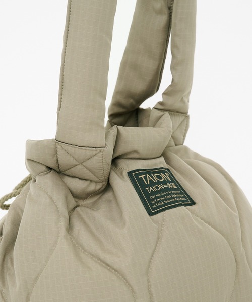 TAION(タイオン)の「【TAION/タイオン】MILITARY DOWN TOTE BAG(トートバッグ・メンズ・ブラック/ホワイト/モカ・FREE)」の14枚目の写真