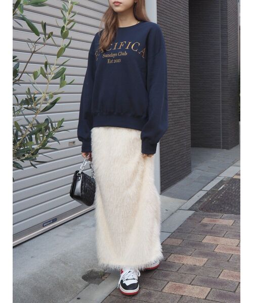 EVRIS（エヴリス）の「PACIFICA スウェットトップス（スウェット・レディース・ブラック/ネイビー/ホワイト・FREE）」の4枚目の写真