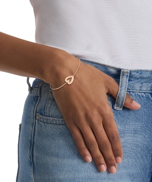 Calvin Klein(カルバン・クライン)の「「Calvin Klein/カルバンクライン」ミニマリスティク ハーツ - レディース ブレスレット(ブレスレット・レディース・ピンクゴールド/イエローゴールド・ONE SIZE)」の8枚目の写真
