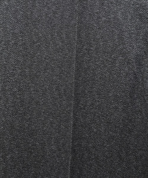MEN'S BIGI（メンズビギ）の「ポリエステルヘリンボーンストレッチパンツ（スラックス・メンズ・ネイビー・01）」の5枚目の写真