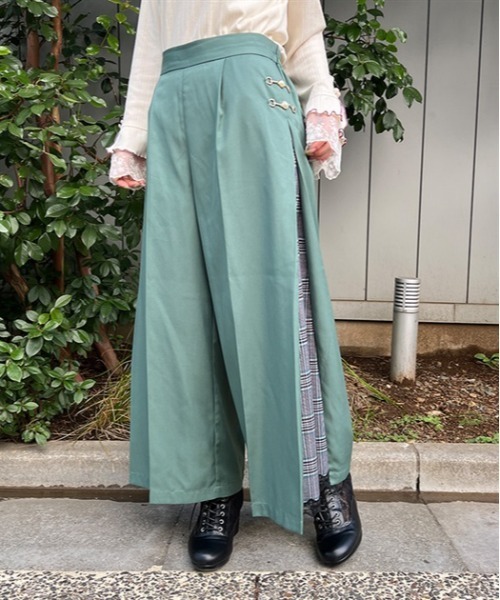 axes femme（アクシーズファム）の「パールビットワイドパンツ（その他パンツ・レディース・ブラック/ネイビー/グリーン・MEDIUM/LARGE）」の4枚目の写真