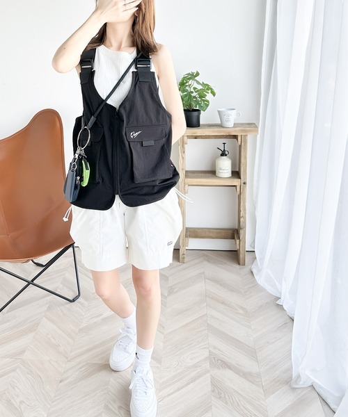 Java（ジャバ）の「《Javaジャバコラボ》垢抜けた大人のアウトドスタイル。太ストラップ立体ポケットベスト（ベスト・レディース・アイボリー/ブラック・X-LARGE/SMALL/MEDIUM/LARGE）」の7枚目の写真