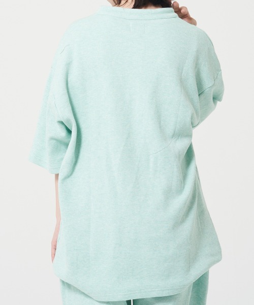 ROUGH TRADE(ラフトレード)の「ワッフルヘンリーネックTEE(M1)(Tシャツ/カットソー・メンズ・ブラック/ブルー/ミント/ホワイト・MEDIUM/LARGE/X-LARGE)」の9枚目の写真
