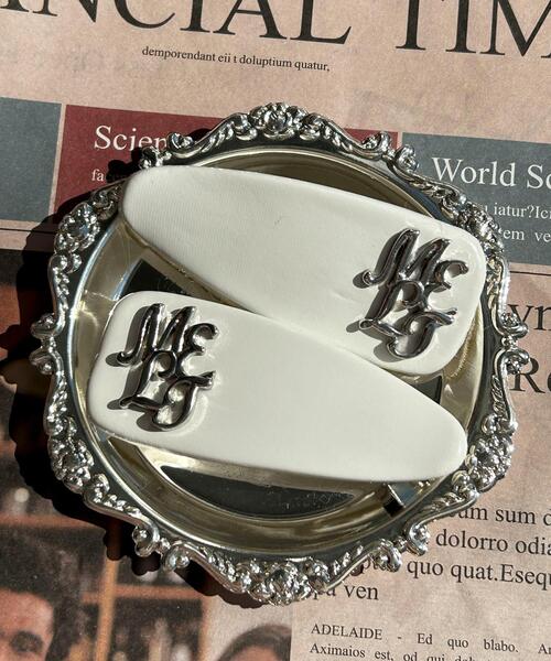 WEGO（ウィゴー）の「WEGO/メタルロゴパテッドバレッタ（バレッタ/ヘアクリップ・レディース・ブラック/ライトピンク/サックスブルー/オフホワイト/シルバー・FREE）」の2枚目の写真