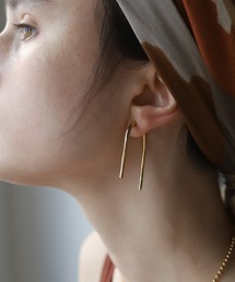 TEN.（テン）の「18KGP フロウラインピアス（ピアス（両耳用