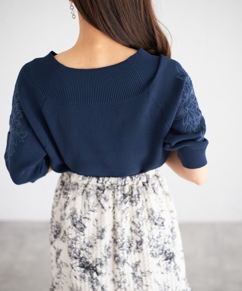 tocco closet(トッコ クローゼット)の「【ZOZO限定】スリーブレースニットプルオーバー(ニット/セーター・レディース・チャコール/ブルー/オフホワイト/ブラック・M)」の13枚目の写真