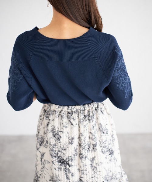 tocco closet(トッコ クローゼット)の「【ZOZO限定】スリーブレースニットプルオーバー(ニット/セーター・レディース・チャコール/ブルー/オフホワイト/ブラック・M)」の15枚目の写真