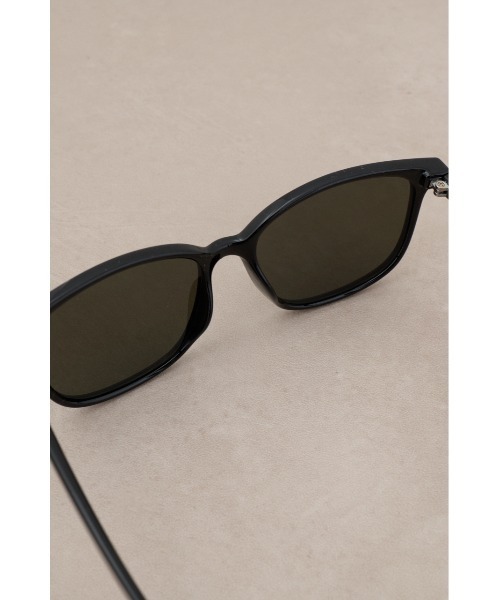 AZUL by moussy（アズールバイマウジー）の「ベーシックウェリントンアイウェア（サングラス・レディース・ブラック/クリア・FREE）」の12枚目の写真