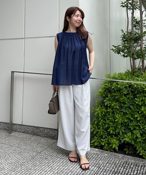 UNFILO(アンフィーロ)の「サマーセットアップ ワイドパンツ(その他パンツ・レディース・ライトグレー系/ブラック系/グレー系・MEDIUM/SMALL/X-SMALL/LARGE)」の11枚目の写真