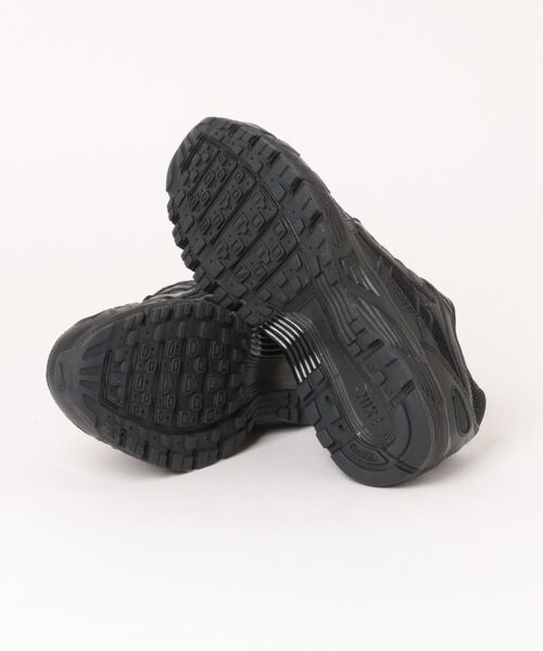 NIKE(ナイキ)の「NIKE WMNS P-6000 BV1021-002(スニーカー・レディース・ブラック・24.5㎝/23.5㎝/25㎝/24㎝/23㎝/28cm)」の3枚目の写真