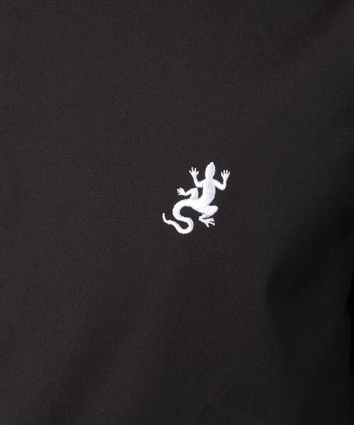 agnes b.（アニエスベー）の「メンズ アイコニック 刺繍 半袖 シャツ "Andy"（シャツ/ブラウス・メンズ・ブラック・38/40/36）」の3枚目の写真