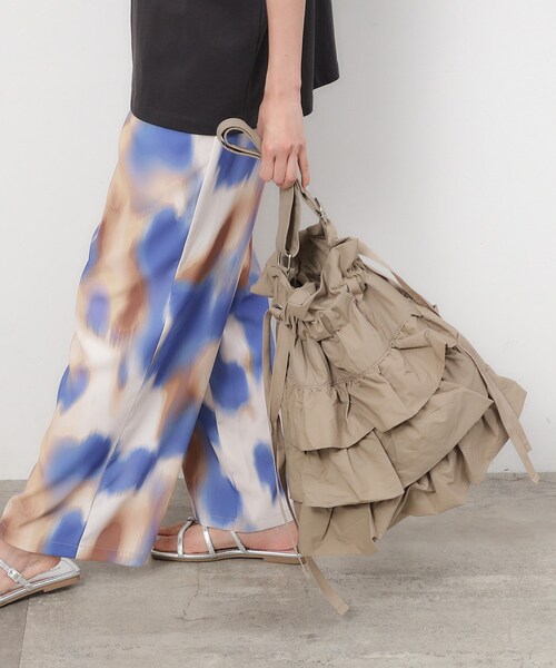 OPAQUE.CLIP（オペークドットクリップ）の「◆【2WAY／A4サイズ対応】ドロストリボンフリルティアードショルダーバッグ（ショルダーバッグ・レディース・ベージュ/カーキ/ブラック・00）」の15枚目の写真