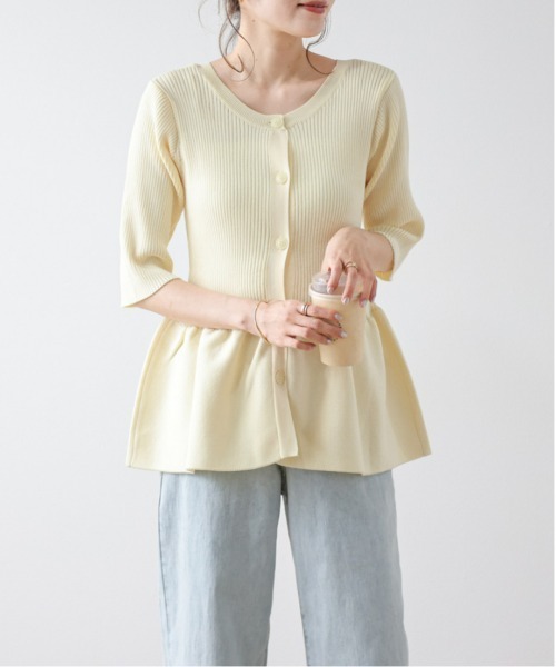 Lajour(ラジュール)の「サマーニットペプラムトップス(ニット/セーター・レディース・ピンク/ホワイト/イエロー/ブラック/ブルー・フリー)」の4枚目の写真
