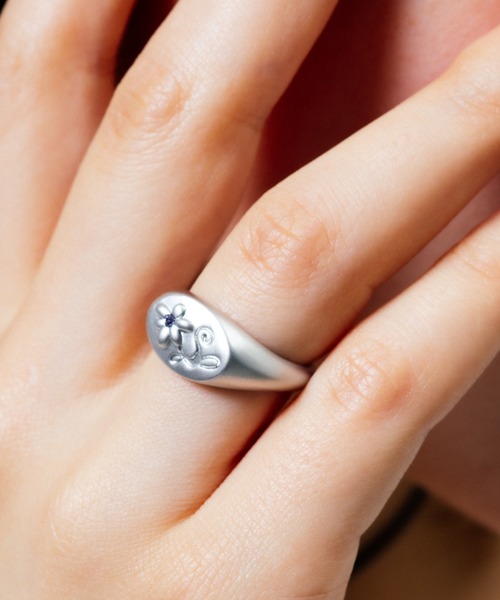 whim(ウィム)の「【NEW】Flower Stone Ring(リング・レディース・ゴールド/シルバー・#9/#13)」の8枚目の写真