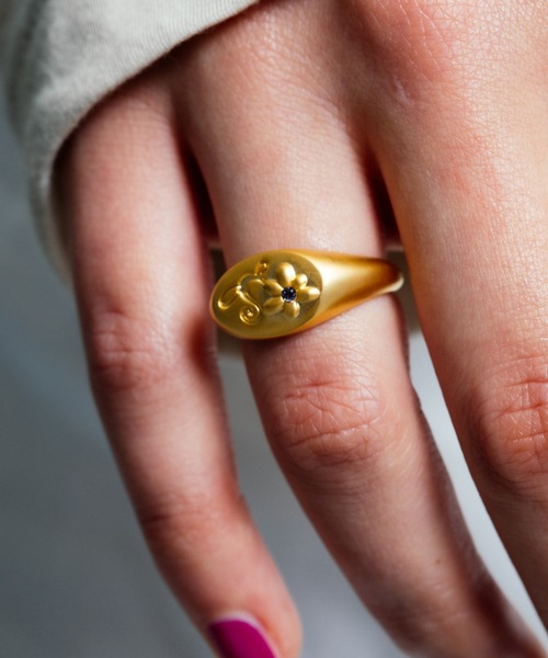 whim(ウィム)の「【NEW】Flower Stone Ring(リング・レディース・ゴールド/シルバー・#9/#13)」の11枚目の写真