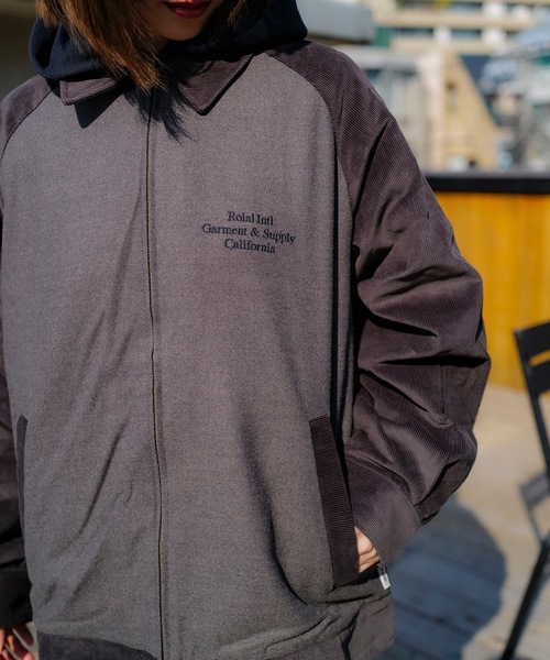 roial（ロイアル）の「JACKET/ROAIL(ロイアル)ラグランデザインスタンダードフィットジップアップブルゾン（ブルゾン・メンズ・ベージュ/グリーン/チャコールグレー・MEDIUM/LARGE/X-LARGE）」の12枚目の写真