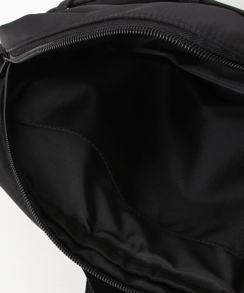 Reebok(リーボック)の「【Reebok/リーボック】ドローコード ショルダーバッグ(ショルダーバッグ・メンズ・ブラック/アイボリー/チャコール・FREE)」の5枚目の写真