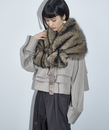 THE YOn（ザヨン）の「マルチWAYエコファーショール（ストール/ショール）」
