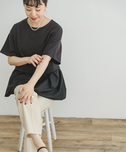 ITEMS URBANRESEARCH(アイテムズ アーバンリサーチ)の「ドッキングTシャツ(Tシャツ/カットソー・レディース・オフホワイト/ブラック/キャメル・FREE)」の10枚目の写真