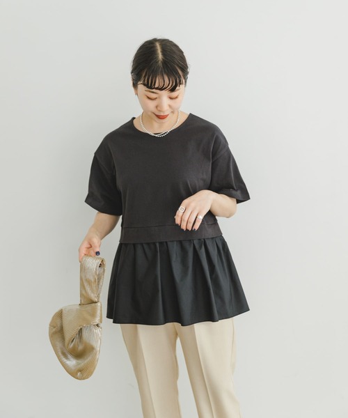 ITEMS URBANRESEARCH(アイテムズ アーバンリサーチ)の「ドッキングTシャツ(Tシャツ/カットソー・レディース・オフホワイト/ブラック/キャメル・FREE)」の13枚目の写真