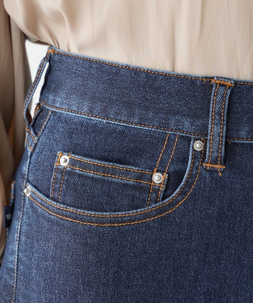 Petit Honfleur(プチオンフルール)の「ラメ入りバギーデニムパンツ(デニムパンツ・レディース・ネイビー/ブラック・64/67)」の16枚目の写真