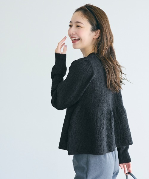 coca（coca）（コカ）の「ラメニットパールボタンペプラムカーディガン（カーディガン/ボレロ・レディース・アイボリー/チャコール/ブラック/ライトグレー・S/M/L）」の18枚目の写真