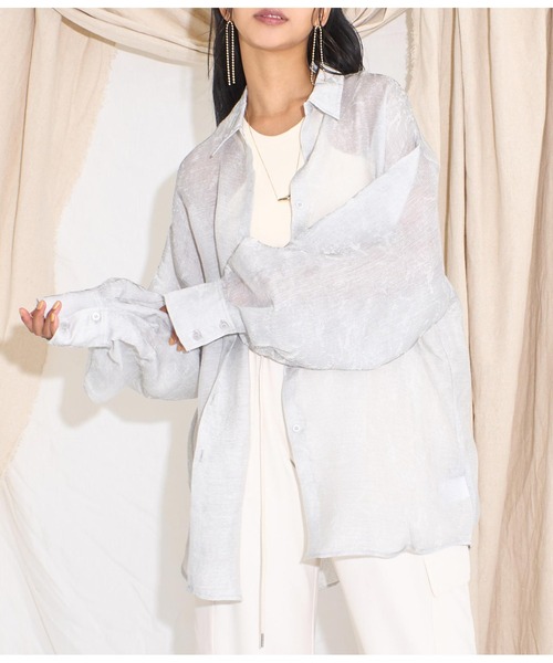 Settimissimo（セッティミッシモ）の「ニュアンスパターンシアーオーバーシャツ（シャツ/ブラウス・レディース・オフホワイト/イエロー・FREE）」の2枚目の写真