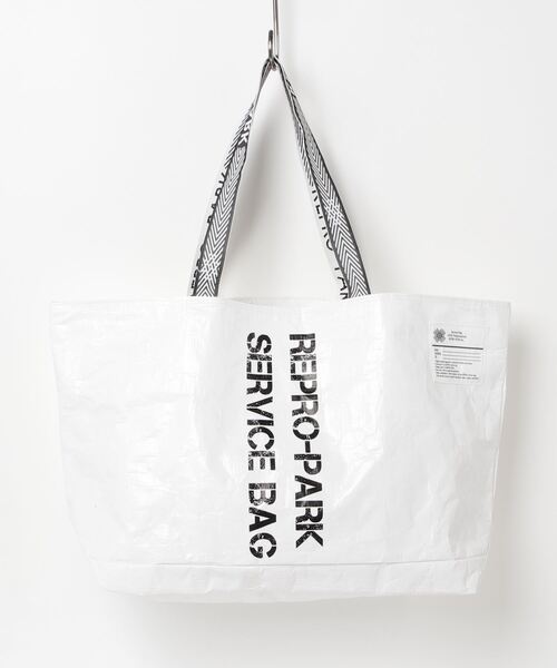 TATRAS CONCEPT STORE（タトラスコンセプトストア）の「REPRO PARK(リプロパーク) Middle tote Bag（トートバッグ・レディース・アイボリー/ブラック/イエロー/オレンジ/パープル/ネイビー/グリーン/ホワイト・M）」の2枚目の写真