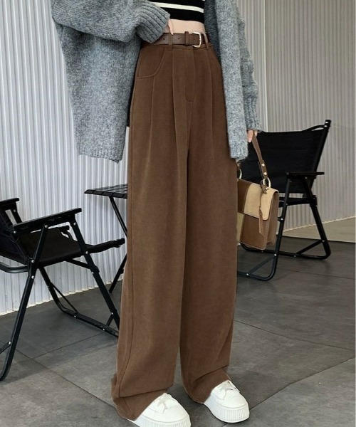 kirakiraShop（キラキラショップ）の「≪サイズ展開あり≫ あったかいのに美脚見せ。裏起毛 コーデュロイ スラックス パンツ（スラックス・レディース・ブラック/アイボリー/ブラウン/ベージュ・S/M/L）」の9枚目の写真