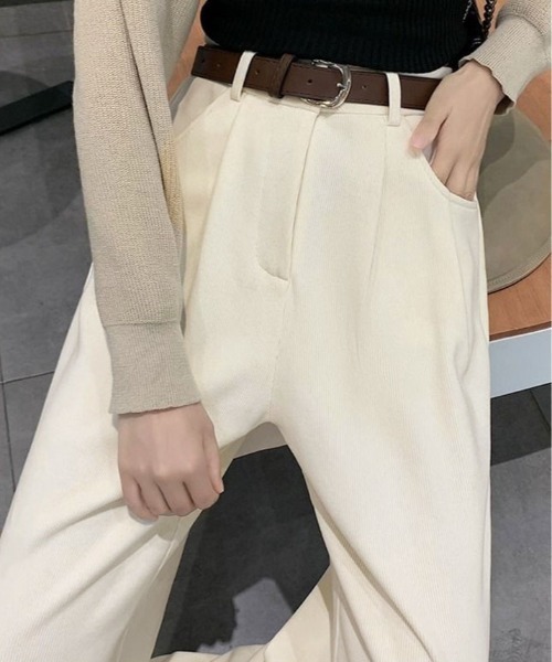 kirakiraShop（キラキラショップ）の「≪サイズ展開あり≫ あったかいのに美脚見せ。裏起毛 コーデュロイ スラックス パンツ（スラックス・レディース・ブラック/アイボリー/ブラウン/ベージュ・S/M/L）」の21枚目の写真