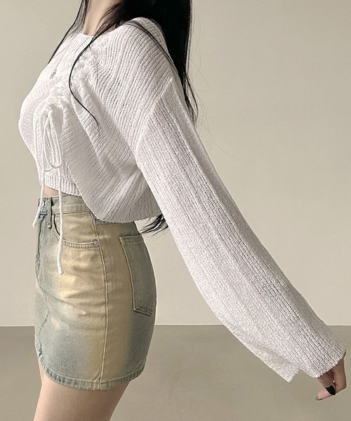 GLAMOROUS JANE(グラマラスジェーン)の「シャーリングリボンショート丈ニット×キャミ2点セット(ニット/セーター・レディース・ブラック/ベージュ/ホワイト・FREE)」の7枚目の写真