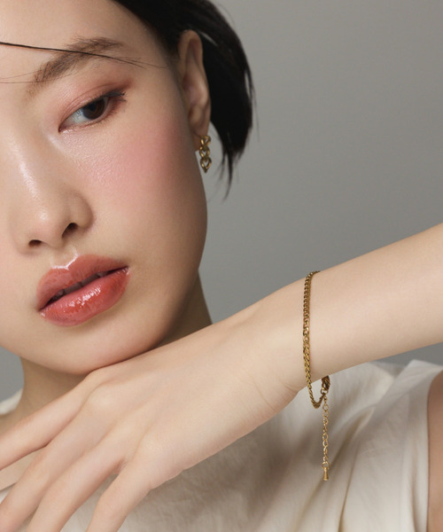 ciite' surgical stainless(シーテサージカルステンレス)の「【 金属アレルギー対応 】 チェーンモチーフピアス サージカルステンレス (両耳用)(ピアス(両耳用)・レディース・ゴールド/シルバー・FREE)」の9枚目の写真
