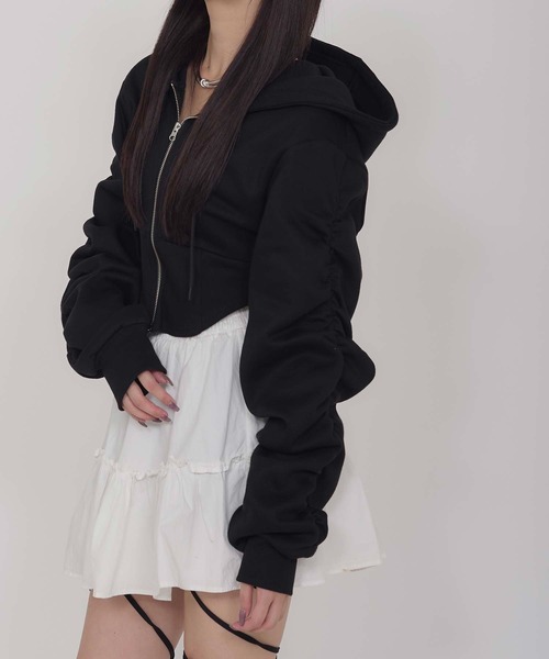 Calon mie(カロンミー)の「SHORT CORSET HOODIE / ショートコルセットフーディー(パーカー・レディース・ブラック/オフホワイト・FREE)」の13枚目の写真