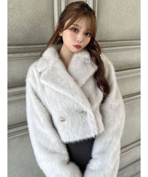 RESEXXY（リゼクシー）の「シャイニーファークロップドブルゾン（ブルゾン・レディース・アイボリー/ブラック/パープル・FREE）」の7枚目の写真