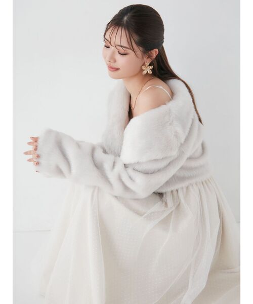 RESEXXY（リゼクシー）の「シャイニーファークロップドブルゾン（ブルゾン・レディース・アイボリー/ブラック/パープル・FREE）」の18枚目の写真