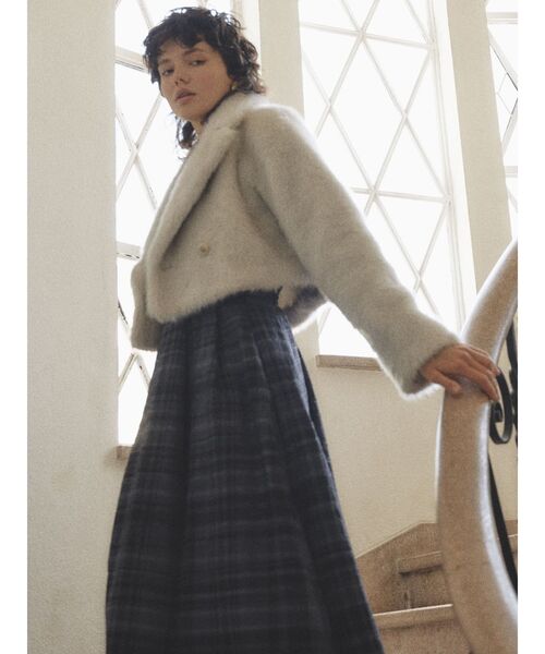 RESEXXY（リゼクシー）の「シャイニーファークロップドブルゾン（ブルゾン・レディース・アイボリー/ブラック/パープル・FREE）」の22枚目の写真