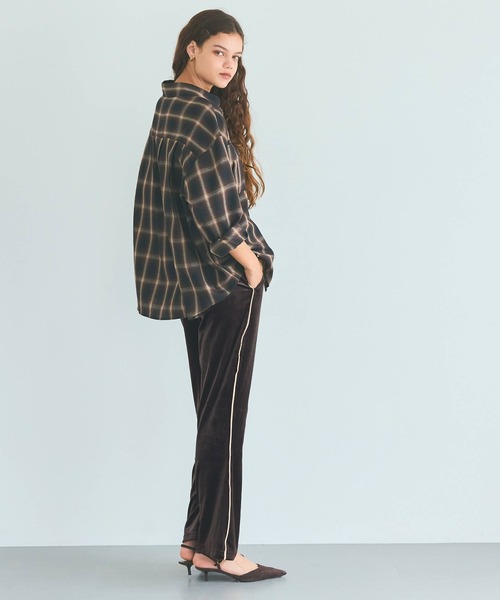 coca（coca）（コカ）の「ベロアフレアラインパンツ（その他パンツ・レディース・チャコール/ブラウン/アイボリー/ブラック・L/M/S）」の12枚目の写真